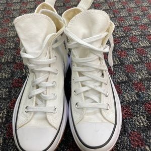 Platform Converse. Worn twice.  7.5 women’s